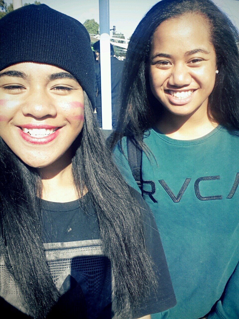 BeatriceTiatia's profile picture. follow me i'll follow back