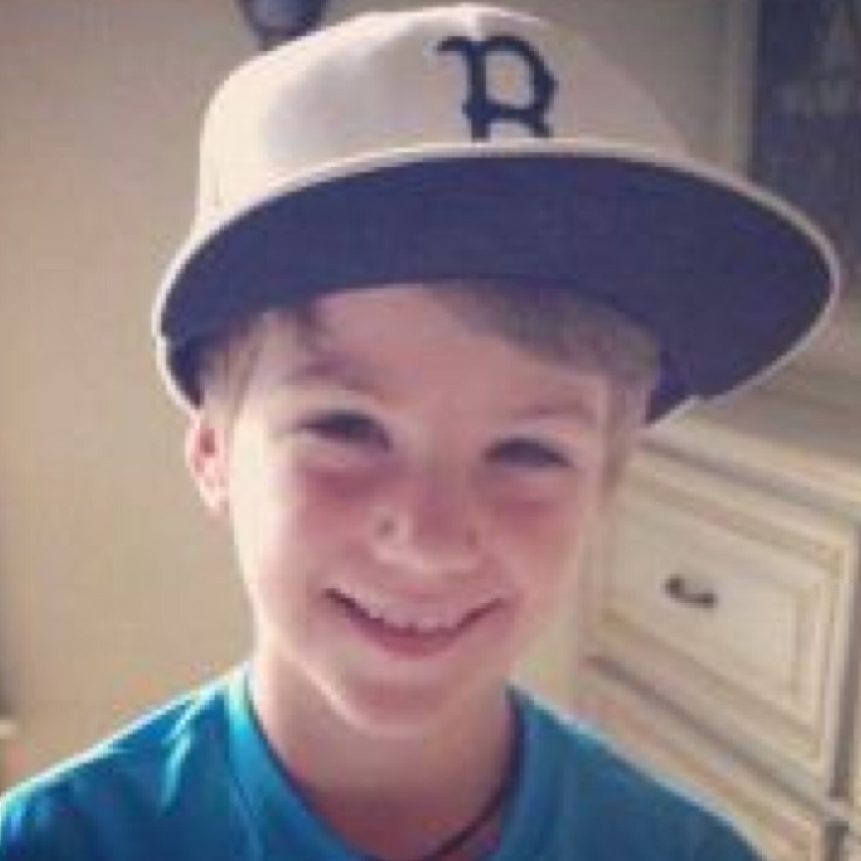 I'm15yr girl If you love Mattyb, please follow me And go check out MattyB's channel on You Tube 
I LOVE MATTYB SO MUCH !!!!!!