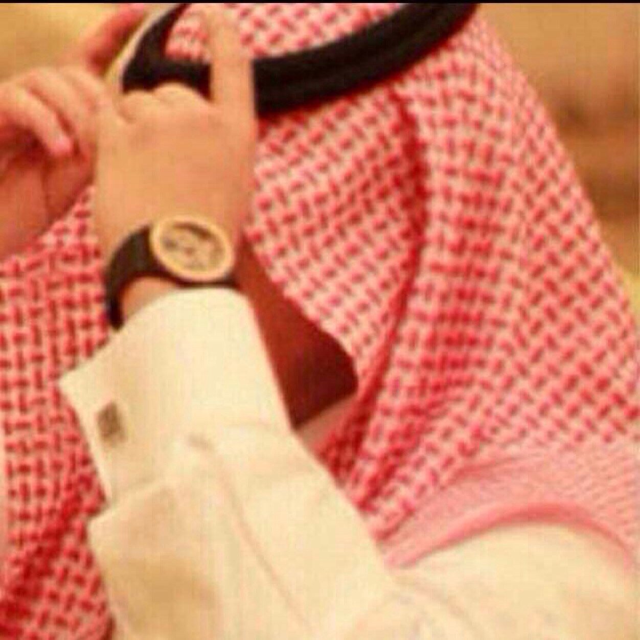 من كان سبب لسعادتي ولو ل لحظه اللهم اسعده طوال العمر  Hail-Saudi Arabia