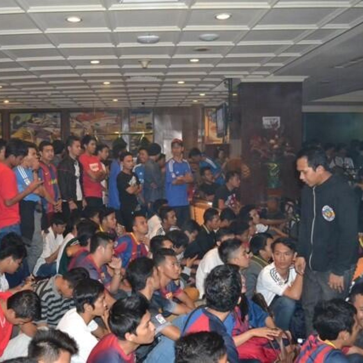 ispanpratama's profile picture. Act like a boy think like a man☮