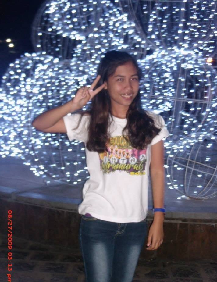 Simple, Friendly, Sweet, Thoughtful, Responsible ug Gwapa! :)
