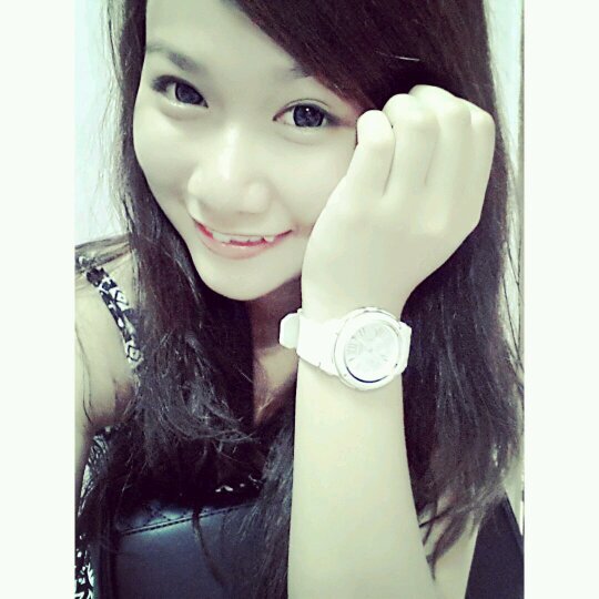 karmenhew's profile picture. instagram : karmenhew