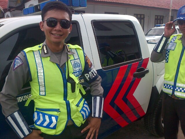 Invite pin 293B2B1A Sederhana, bijaksana, berwibawa.