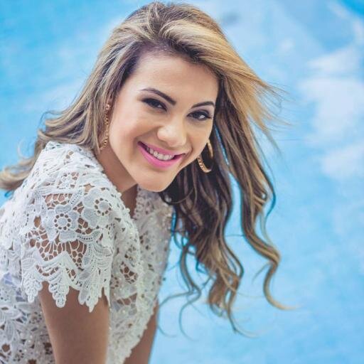 A simplicidade é a base da elegância! (: