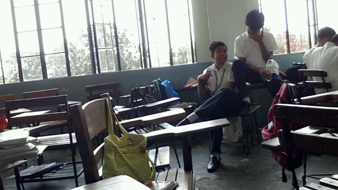 FUTUREHUMANBOY's profile picture. human boy,student,from earth,surfer,skater,artist