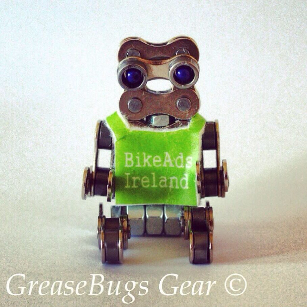 Loves Bikes, Loves websites,Loves marketing Loves my family..