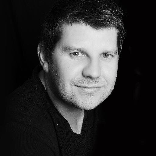 Social democrat interested in commercial interiors, tech & design projects. Made in Sheffield, focused on being a good person and best dad. Arsenal fan.