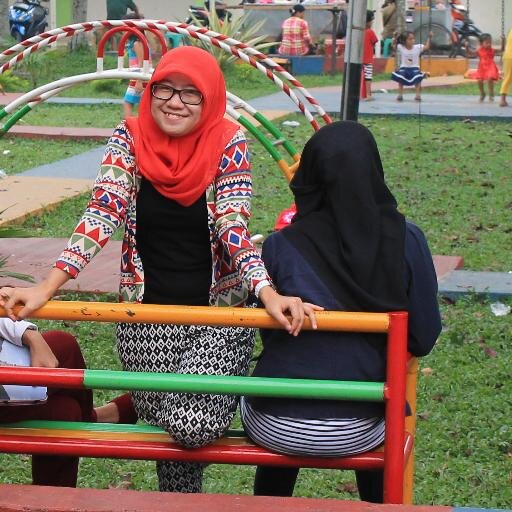 ♥ Keluarga Adriamul ♥ TK iLham Palembang, SDN 71 Palembang, SMPN 31 Palembang,SMAN 19 Palembang, STIK Bina Husada Palembang.