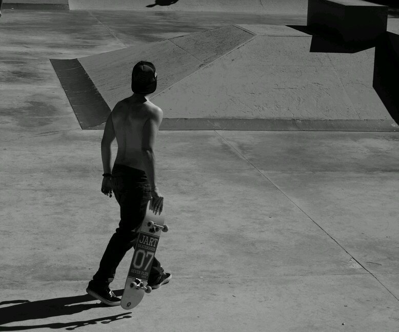 Amante y practicante del mejor deporte del mundo SKATEBOARDING como forma de vida A.C.A.B