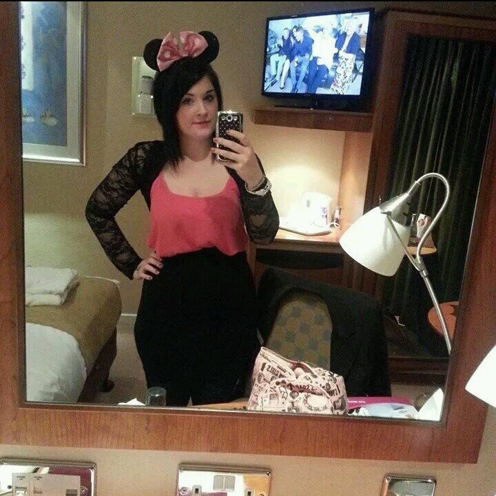Coral_McCormack's profile picture. Writer & lover of literature