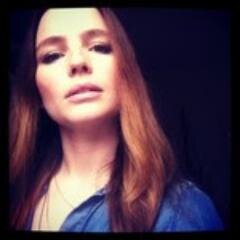 deborah_desmond's profile picture. A lover of everything free she walks with the moon in her face and sun on her back