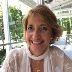 #Marketing and #sales strategist, promoting a software solution that enables businesses to eliminate information silos, wife and mother, avid reader