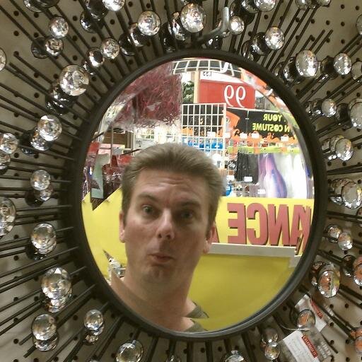 TheFotoMatt's profile picture. Professional graduation and fashion photographer