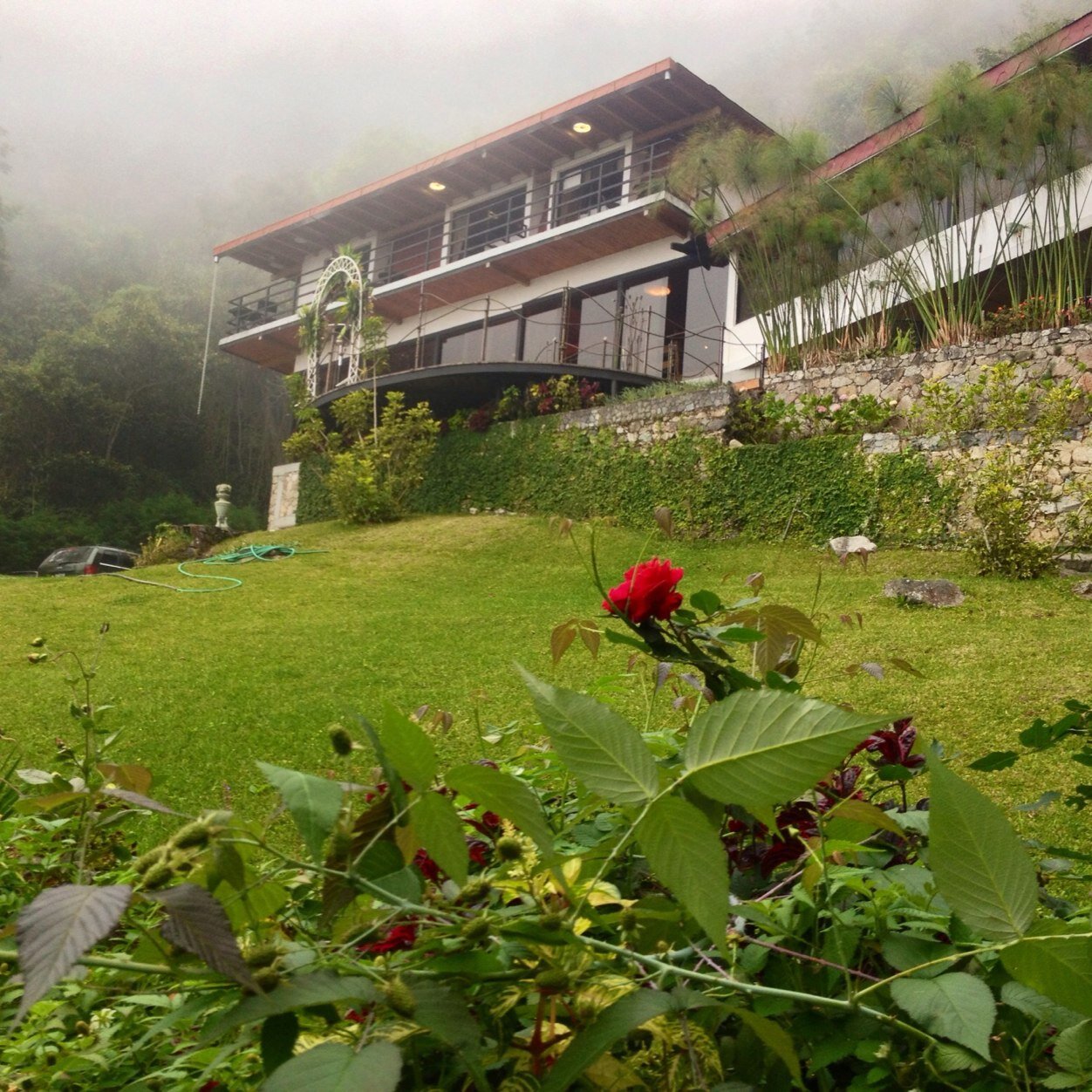 Síguenos en Instagram : @estanciasanmiguelspa
Exclusivo Hotel Boutique de descanso para adultos.