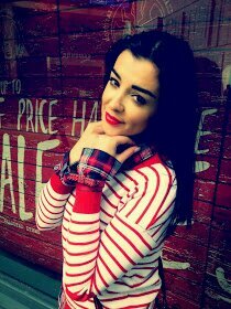 Special account made for SanjaLovers :D #artist #singer #songwriter INSTA @sanyagrohar  #DemiLovato Skyscraper Cover http://t.co/kByursUsG1
