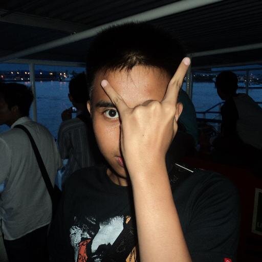I'm moeslim
My real name is Muhammad Fatkhu Bahril Falah [1997]
http://t.co/tkG98ZD2vD