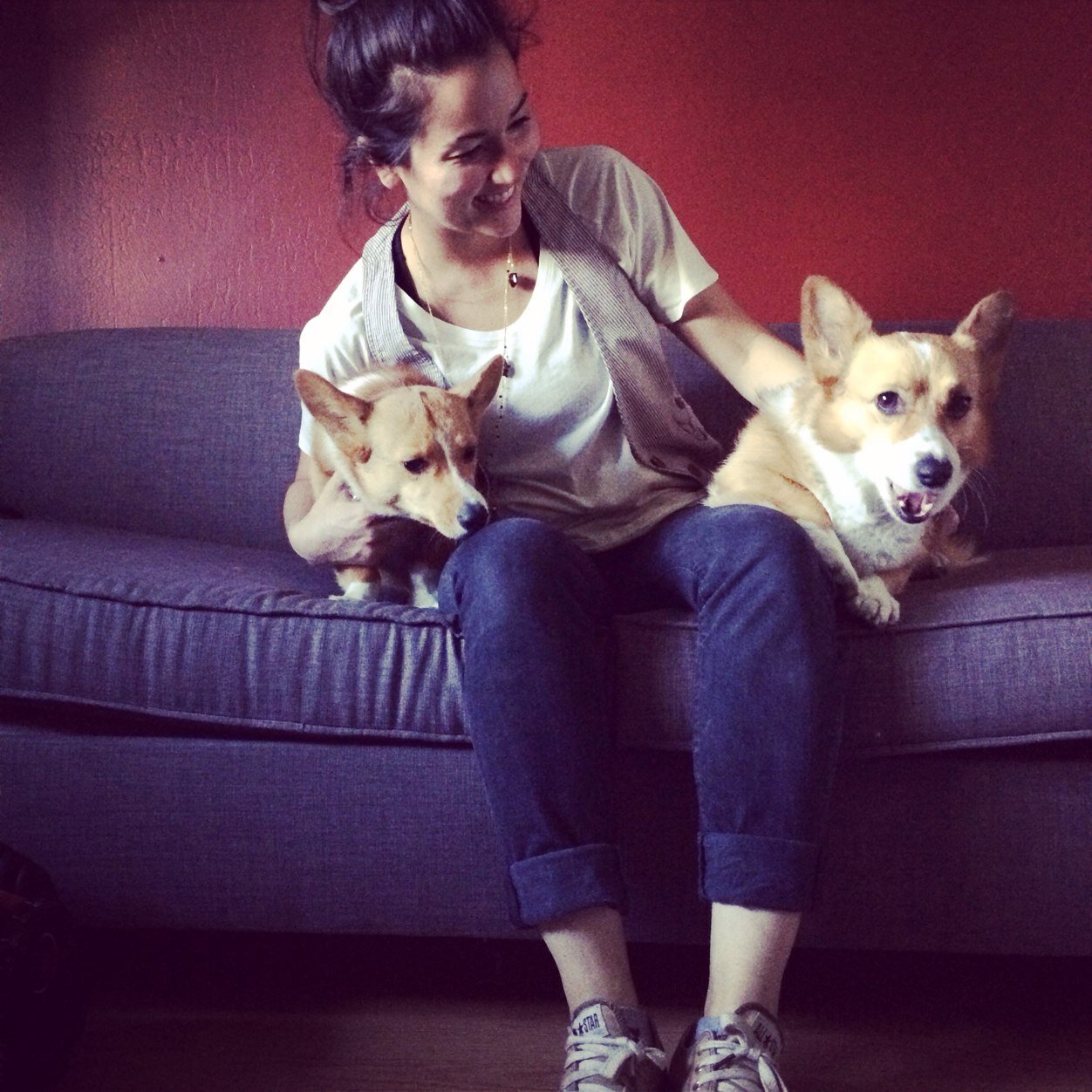Love Jesus, Nick, design and my corgis. working @isagenix as a designer