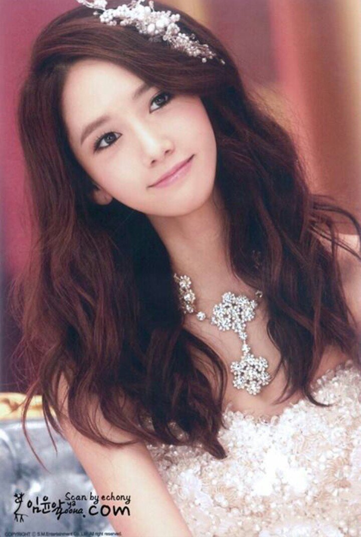 Ayoo GG , Guess what?iam a SONE too! my fave. member is yoona:) Ayoo Sones where are u Lets all support our unnies Snsd FIGHTING!!
I FOLLOW BACK !:)