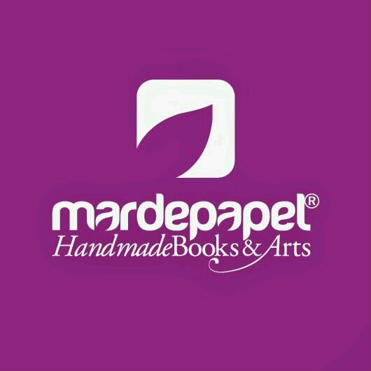 Taller de Diseño y Encuadernación dedicados a Libros de Testigos y Firmas para Bodas, Álbumes de Fotos, Agendas, Libretas, Regalos, Celebraciones y Eventos.