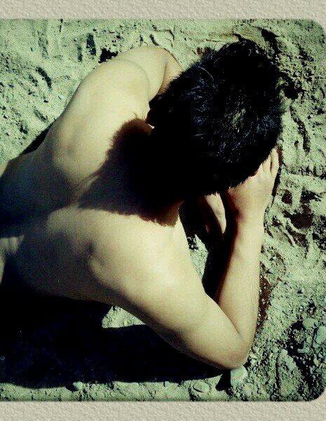soy arquitecto de mi destino,cantante profesional en la ducha!jeje asistente en Consorcio abog.asociados,todo esto a mis 19 años.