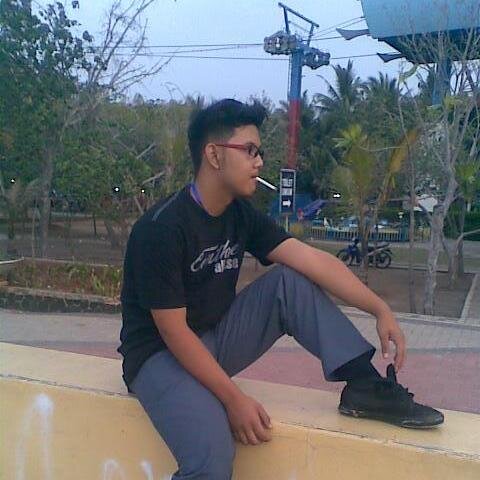 naon siah nempo bio urang . balig jug . kepo pisan ,,