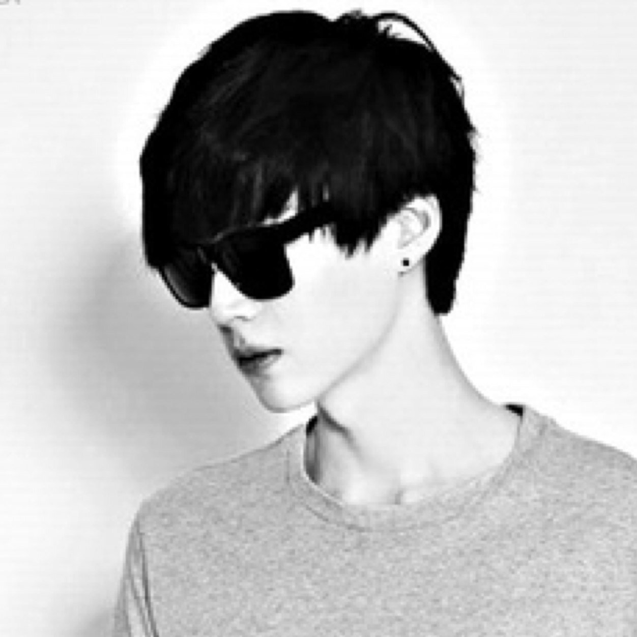 แอคสำรองยามอารมณ์เหี้ย... ความจังไร ไม่ได้อยู่ที่ไบโอ อยากฟอลกลับหรือไม่ก็เรื่องของมึง กูไม่บังคับ แอคหลักคือ @xxxxDisk