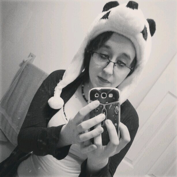 kateums420's profile picture. Nineteen. Dazed. Confused. Single. Band Obsessed.