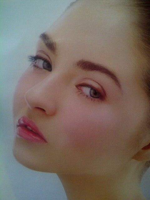 rossa_75998's profile picture. 