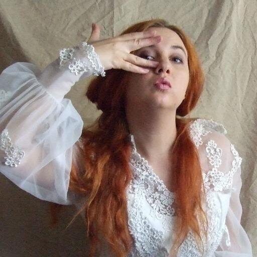 Little Red E. T. - steampunk blogger, journalist, writer