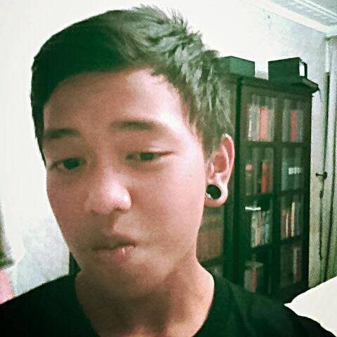 LukmanSyk3s's profile picture. Headbang is crucial. Moshing is customary. Underground music makes me happy.