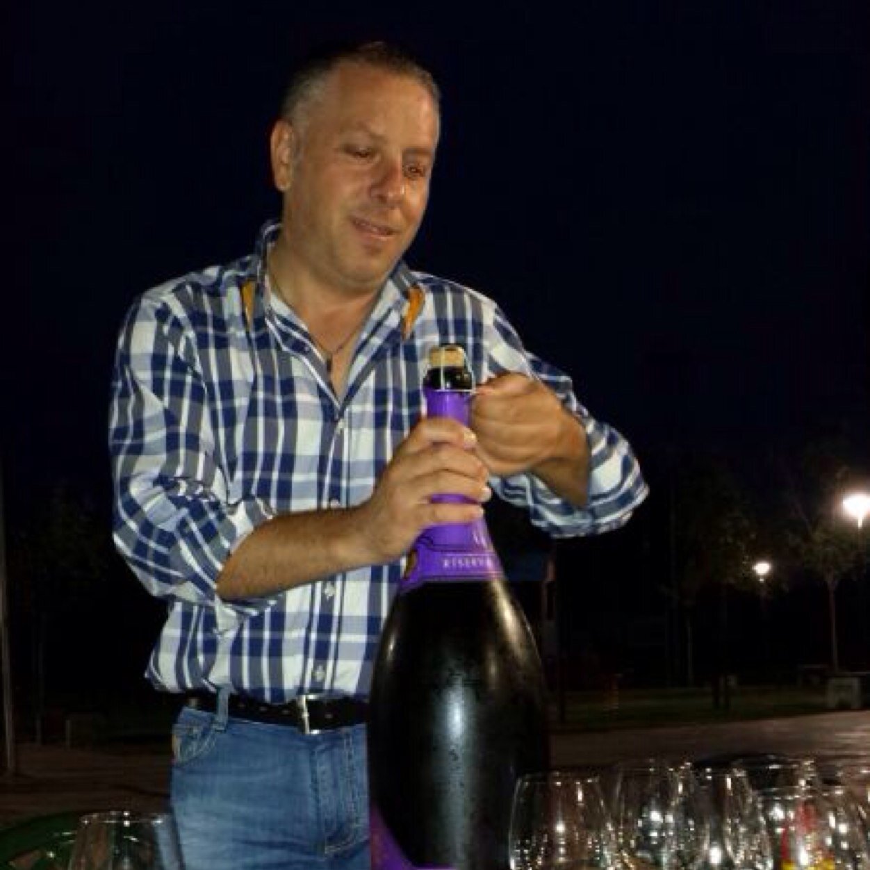 broluga's profile picture. 