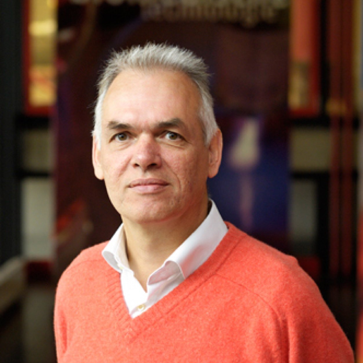 Peter Hilbers is full professor Biomodelling & bioInformatics, leader of the group Computational Biology and former dean at Eindhoven University of Technology,