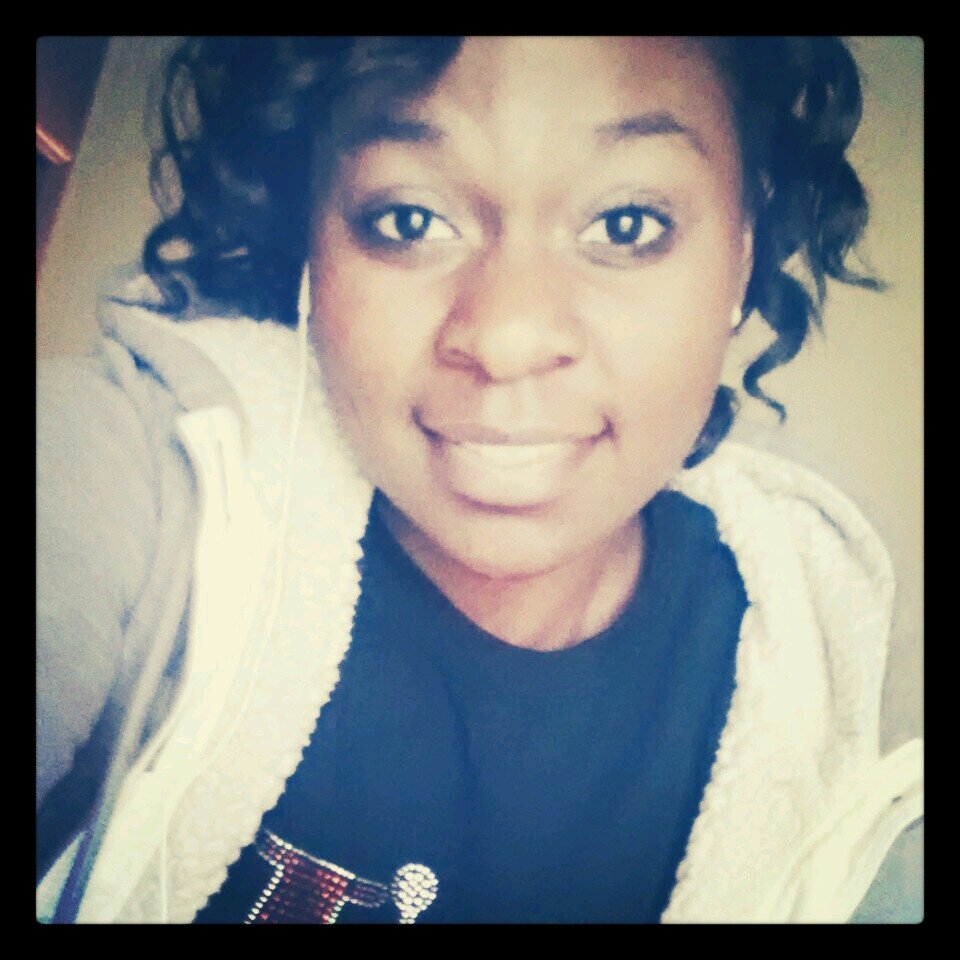 I am just chasing my dreams and being me but make that button blue and follow me. #team follow back #team keeping it true #team beautiful one. ♡♥♡