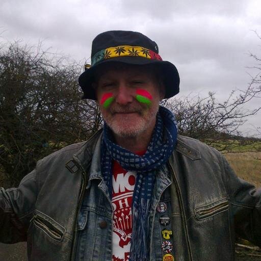 Eco Warrior and Fractivist, Punk, Formula 1 fan and former Daily Star Text Maniac aka Ninja. Call me Fizz which is me Eco Warriors name.