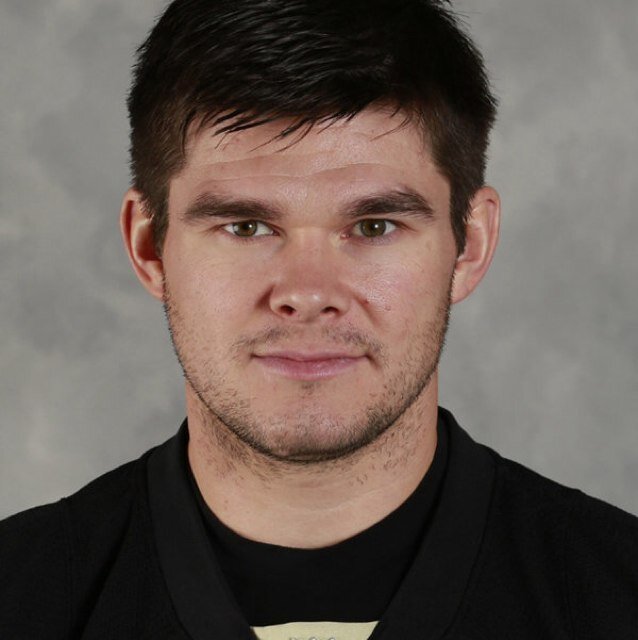 Sidney Crosbys carry on, BEST Left winger in the NHL. #14 on the ice, #1 in your girlfriends pants. *parody account*