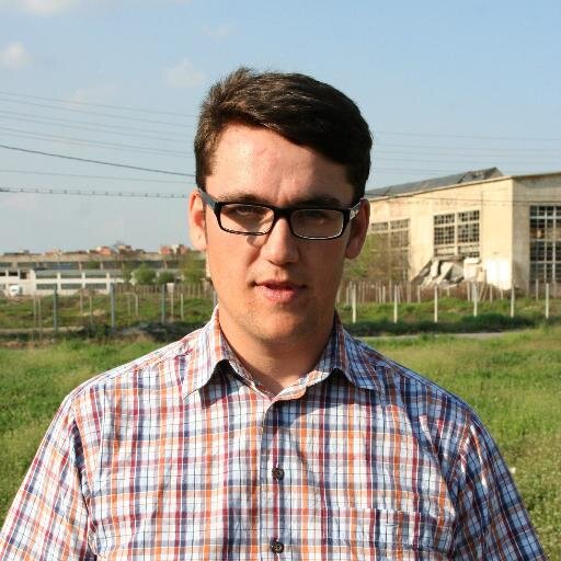 simiclausandani's profile picture. 