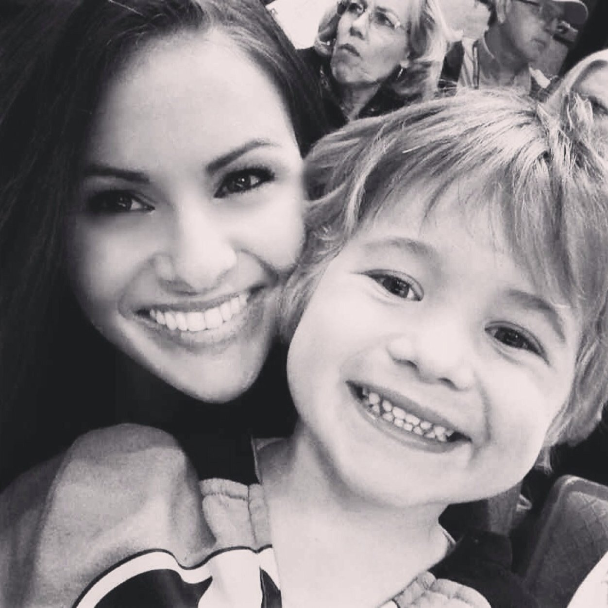 love my son, live and having a good time.... work hard to play hard, but love what I do....