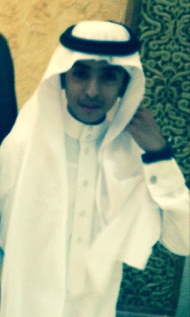 : “: لسٺُ أطيب ﺷخَص ۈلكن ♡
        املک قلبّ ﻟﺎ يحبُ أن يكسّر 
                خاطر احَد .. ♡”