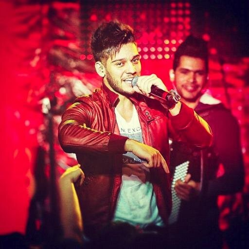 esse é o twitter oficial do cantor Lucas Lucco