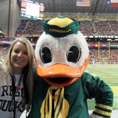Advertising Student @Univ_Of_Oregon |  Account Manager, Photographer  | Food Enthusiast, Avid Networker, Advertising Junkie