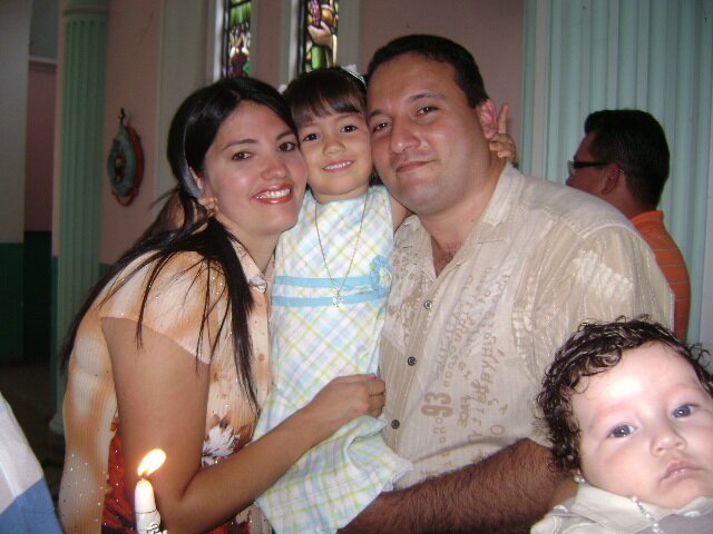 YOLTHY14's profile picture. JONATHAN 3 ANTHONELA