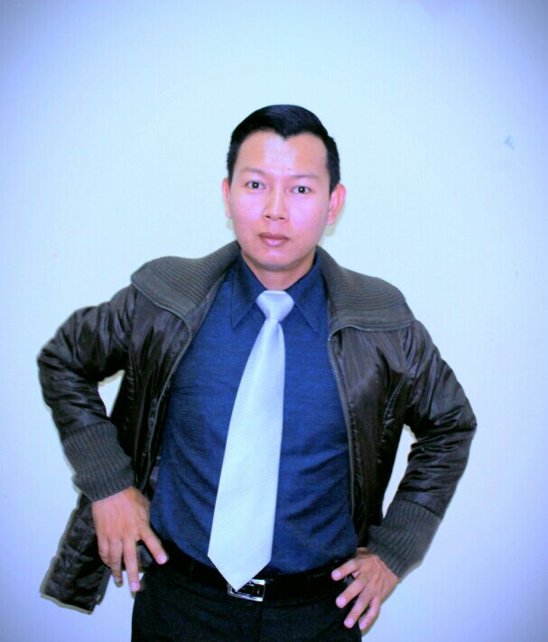 setiaku disini di puncak kasih dan tak lelah walau sedetik lebih kerana kehilanganmu berat bagiku dan terima kasih ALLAH. .