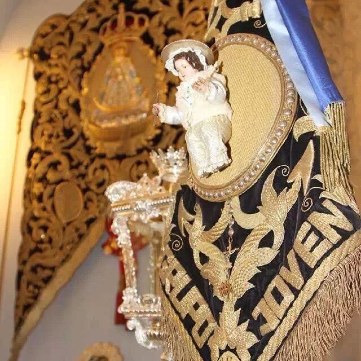Twitter oficial del Grupo Joven de la Hermandad Ntra. Sra. Rocío de Marbella