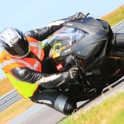 (Al)chemist, Programme Director and Transformational Change Consultant, Pharma & Tech. Motorcycle obsessive. Science, data, speed!