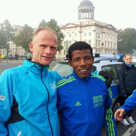 Lamko Hulzebos: Eigenaar @runnersworld Hoogeveen, Atleet, organisator sportwedstrijden.
Sportmasseur/-verzorger.