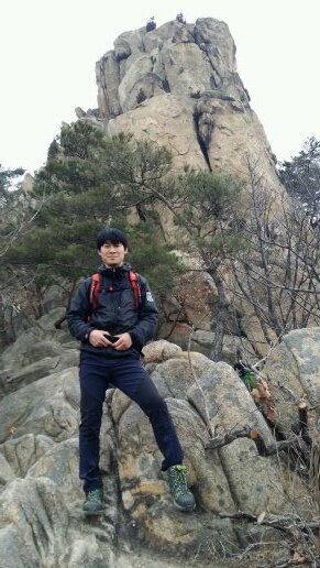 77년생 사내아이/긍정마인드/신뢰를 제일 중요하게 생각/감수성 충만/모든게 새롭게 느껴지는 이 순간 !/Success is mind game!!/멘션은 기본빵!/당신의 편안한 친구에요!^^