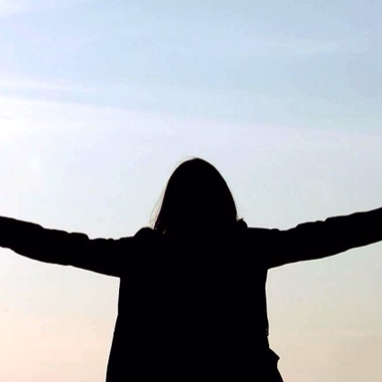 Life traveler, life experiencer, Life sharer.