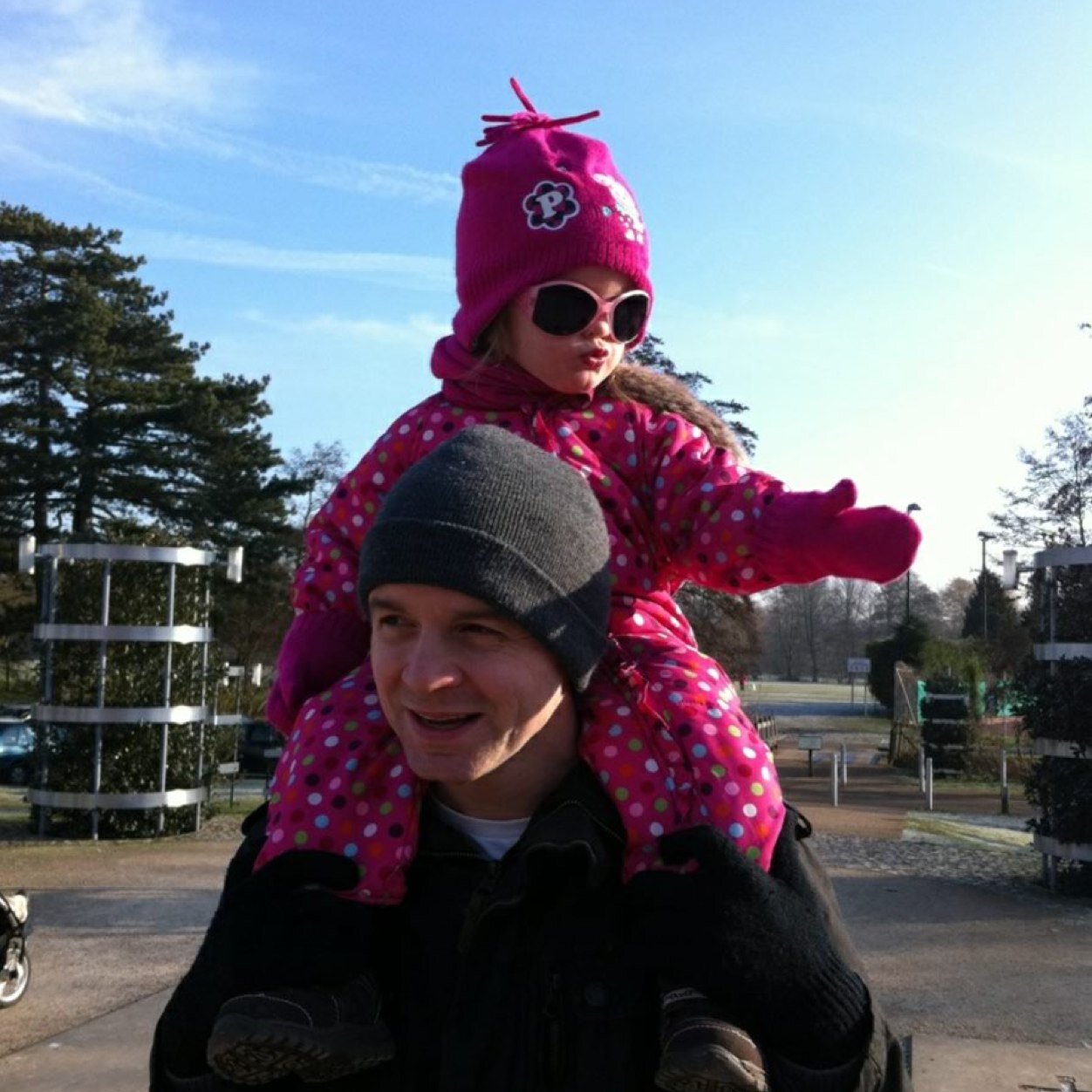 RobThespriggs's profile picture. Who do you know that would like to travel at wholesale prices for free?