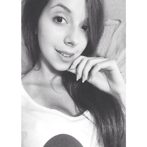 Instagram/Snap: moniirabello