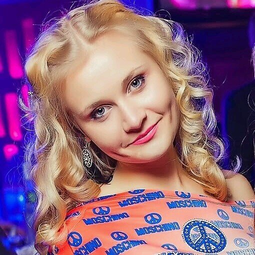 Funtonela's profile picture. Love Life and Life Will Love You Back